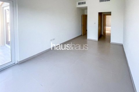 Townhouse in Dubai Land, Dubai, UAE 3 bedrooms, 244 sq.m. № 626033 - photo 14