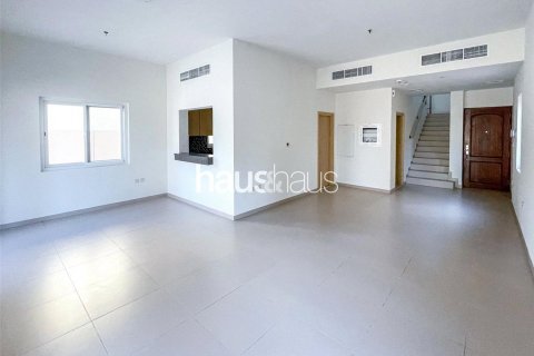 Townhouse in Dubai Land, Dubai, UAE 3 bedrooms, 244 sq.m. № 626033 - photo 3