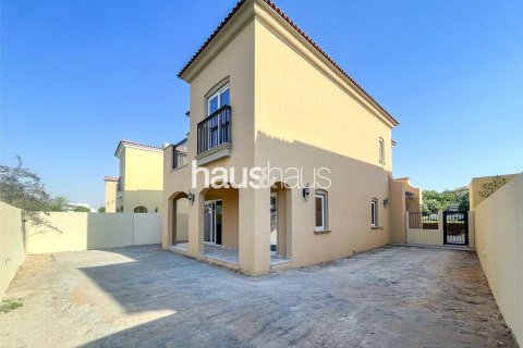 Townhouse in Dubai Land, Dubai, UAE 3 bedrooms, 244 sq.m. № 626033 - photo 1
