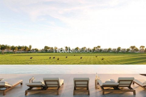 Villa in Dubai Investment Park, UAE 4 bedrooms, 355 sq.m. № 626032 - photo 7