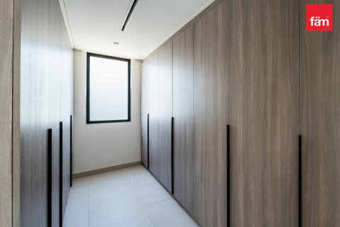 Vilë në Al Furjan, Dubai, Emiratet e Bashkuara Arabe 4 dhoma gjumi, 515.5 m2. № 612494 - Foto 14