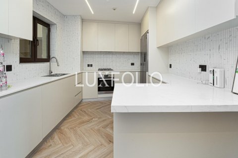 Müüa korter asukohaga Downtown Dubai (Downtown Burj Dubai), AÜE: 2 magamistoaga, 205 m² Nr 627709 - pilt 4