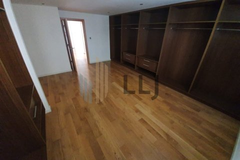Řadový dům v Abu Dhabi, SAE 4 ložnice, 494.2 m² Č.: 624166 - fotografie 9