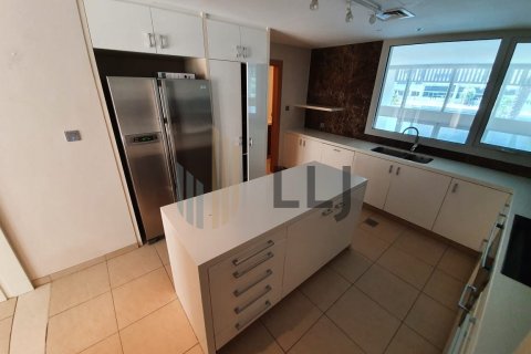 Řadový dům v Abu Dhabi, SAE 4 ložnice, 494.2 m² Č.: 624166 - fotografie 8