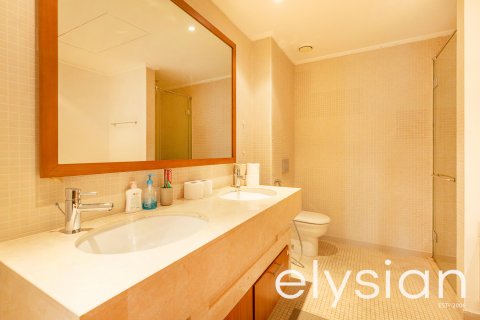 Apartment in Dubai Marina, Dubai, UAE 2 bedrooms, 144 sq.m. № 586266 - photo 7