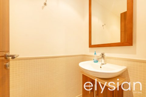 Apartment in Dubai Marina, Dubai, UAE 2 bedrooms, 144 sq.m. № 586266 - photo 8