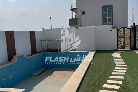 Villa para venda em Al Mairid, Ras Al Khaimah, EAU 2 quartos, 450 m2 № 611640 - foto 2