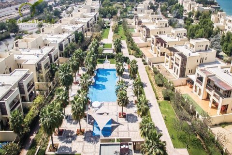 Shtëpi në qytet në Mina Al Arab, Ras Al Khaimah, Emiratet e Bashkuara Arabe 2 dhoma gjumi, 169.6 m2. № 588785 - Foto 6
