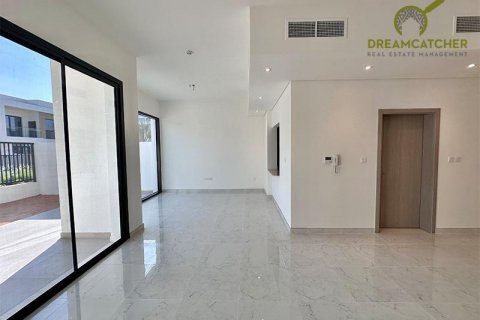 Зняти в оренду таунхаус в Mina Al Arab, Рас-эль-Хайма, ОАЕ 3 спальні, 233.6м2, № 588778 - фото 5