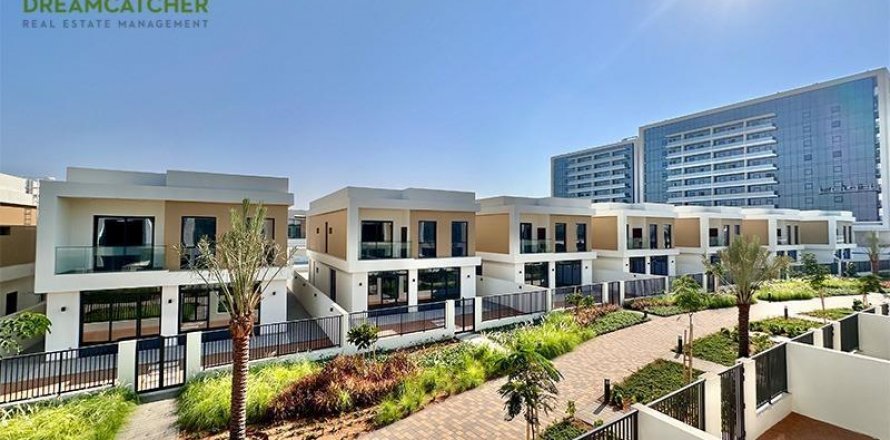 Таунхаус в Mina Al Arab, Рас-эль-Хайма, ОАЕ 3 спальні, 233.6м2 № 588778