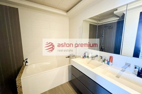 Apartament në Palm Jumeirah, Dubai, Emiratet e Bashkuara Arabe 2 dhoma gjumi, 158.8 m2. № 623959 - Foto 13
