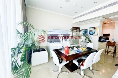 Apartament në Palm Jumeirah, Dubai, Emiratet e Bashkuara Arabe 2 dhoma gjumi, 158.8 m2. № 623959 - Foto 5