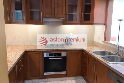 Apartment in The Views, Dubai, UAE 1 bedroom, 90.9 sq.m. № 623955 - photo 10