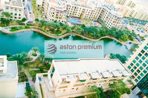 Apartment in The Views, Dubai, UAE 1 bedroom, 90.9 sq.m. № 623955 - photo 1