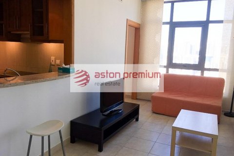 Apartment in The Views, Dubai, UAE 1 bedroom, 90.9 sq.m. № 623955 - photo 3