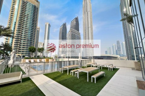 Huoneisto Downtown Dubai (Downtown Burj Dubai), Arabiemiraatit 2 makuuhuonetta, 116.3 m2 № 623957 - kuva 15