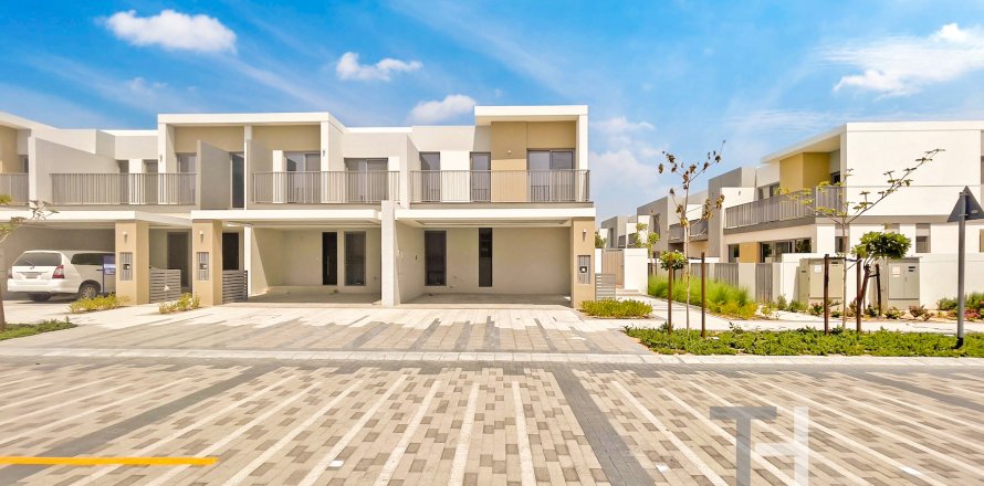 Vila v Tilal Al Ghaf, Dubai, SAE 4 ložnice, 219 m² Č.: 586649