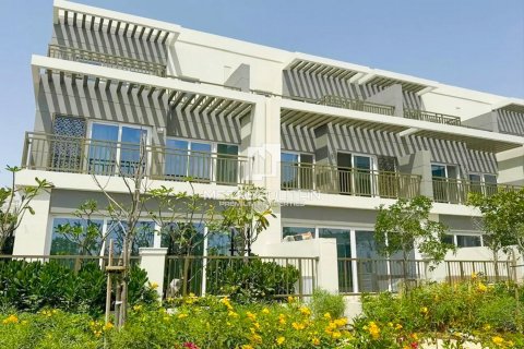 Rumah bandar di DAMAC Hills (Akoya by DAMAC), Dubai, UAE 4 bilik tidur, 171 meter persegi № 593166 - foto 1