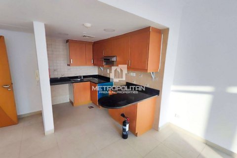 Apartment in Jumeirah Lake Towers, Dubai, UAE 42 sq.m. № 592156 - photo 6