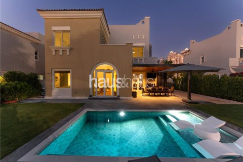 Villa in Dubai Sports City, UAE 5 bedrooms, 353 sq.m. № 626323 - photo 5