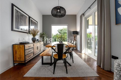 Villa in Dubai Sports City, UAE 5 bedrooms, 353 sq.m. № 626323 - photo 10