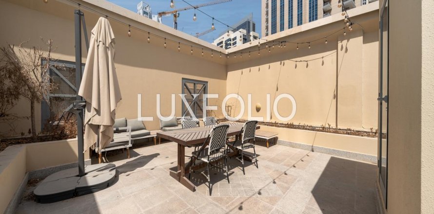 Apartment in Downtown Dubai (Downtown Burj Dubai), Dubai, UAE 2 bedrooms, 130 sq.m. № 627856