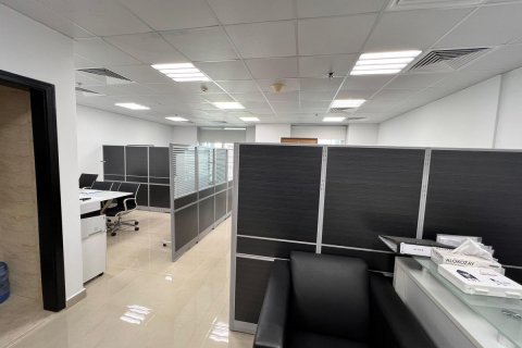 مكتب للبيع في أبراج بحيرة جميرا، دبي، الإمارات العربية المتحدة 73 متر مربع ، رقم 595076 - صورة 4