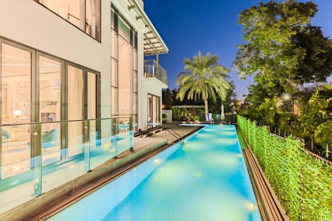 Vila v Jumeirah Islands, Dubai, SAE 6 ložnice, 626 m² Č.: 610920 - fotografie 19