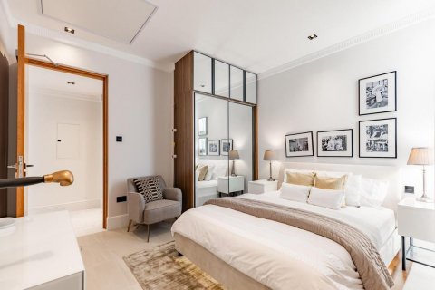 Vila v Jumeirah Islands, Dubai, SAE 6 ložnice, 626 m² Č.: 610920 - fotografie 9