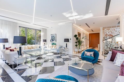 Vila v Jumeirah Islands, Dubai, SAE 6 ložnice, 626 m² Č.: 610920 - fotografie 3