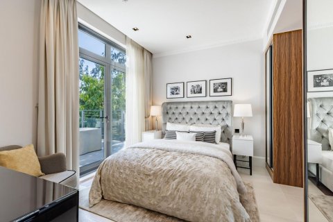 Vila v Jumeirah Islands, Dubai, SAE 6 ložnice, 626 m² Č.: 610920 - fotografie 8