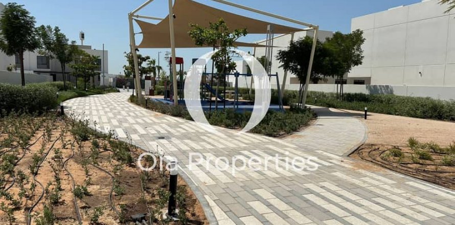 阿联酋 Abu Dhabi Yas Island 别墅 4 卧, 209 平方米 , 编号 609621