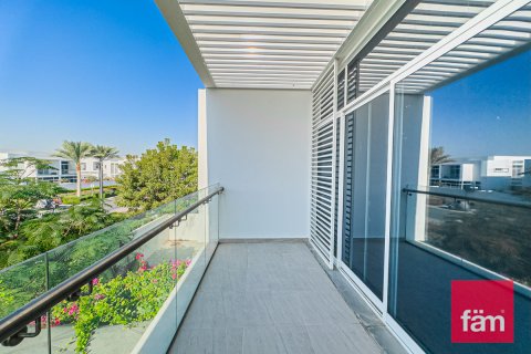 Řadový dům v Dubai, SAE 4 ložnice, 303.3 m² Č.: 622849 - fotografie 8