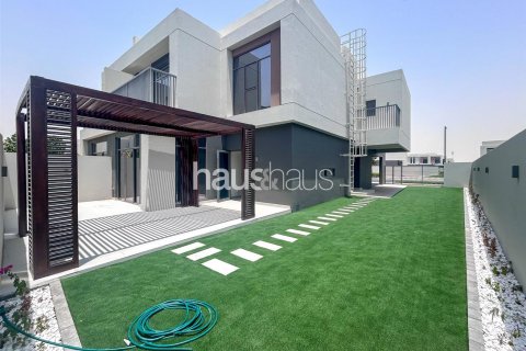 Vilë në Dubai South (Dubai World Central), Dubai, Emiratet e Bashkuara Arabe 4 dhoma gjumi, 326 m2. № 626572 - Foto 1
