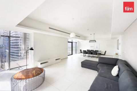 Apartment in Downtown Dubai (Downtown Burj Dubai), UAE 3 bedrooms, 204 sq.m. № 625034 - photo 13