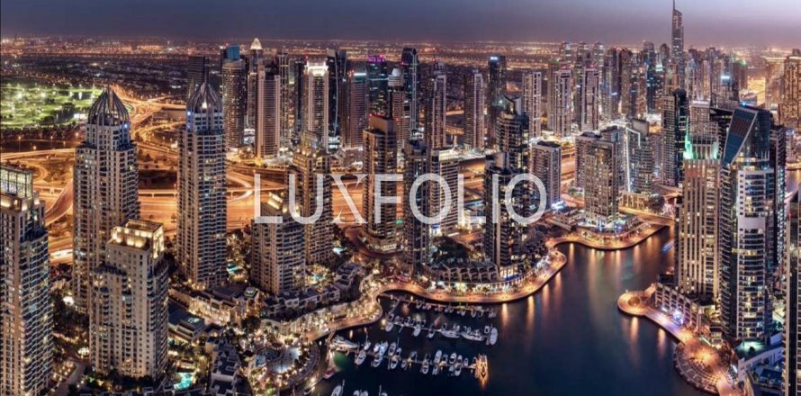 Appartamento a Dubai Marina, Dubai, EAU 4 camere da letto, 255 mq. № 627900