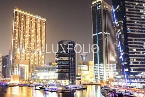 Appartamento in vendita a Dubai Marina, Dubai, EAU 4 camere da letto, 255 mq. № 627900 - foto 8