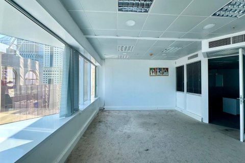 Escritório para arrendamento em Sheikh Zayed Road, Dubai, EAU 186 m2 № 594869 - foto 1