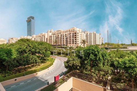 Apartment in Palm Jumeirah, Dubai, UAE 1 bedroom, 126 sq.m. № 623570 - photo 14