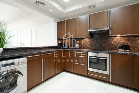 Apartment in Palm Jumeirah, Dubai, UAE 1 bedroom, 126 sq.m. № 623570 - photo 11