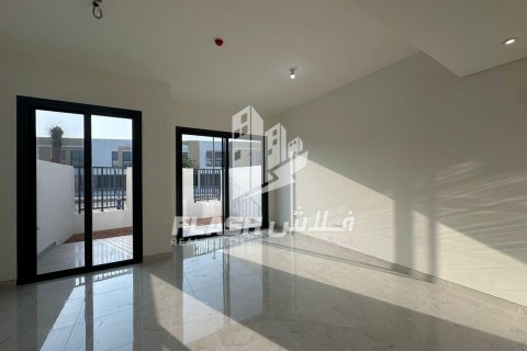 Shtëpi në qytet në Mina Al Arab, Ras Al Khaimah, Emiratet e Bashkuara Arabe 2 dhoma gjumi, 182.6 m2. № 611744 - Foto 1