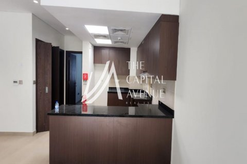 Townhouse in Khalifa City, Abu Dhabi, UAE 3 bedrooms, 172 sq.m. № 605081 - photo 17