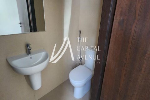 Townhouse in Khalifa City, Abu Dhabi, UAE 3 bedrooms, 172 sq.m. № 605081 - photo 11