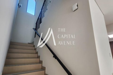 Townhouse in Khalifa City, Abu Dhabi, UAE 3 bedrooms, 172 sq.m. № 605081 - photo 7