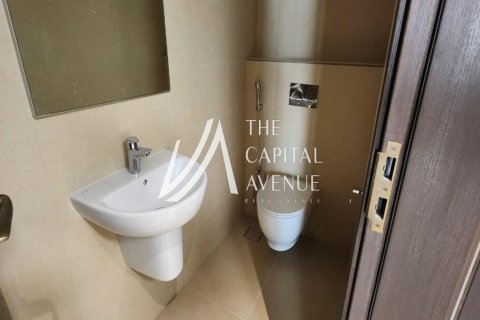 Townhouse in Khalifa City, Abu Dhabi, UAE 3 bedrooms, 172 sq.m. № 605081 - photo 13