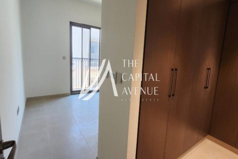 Townhouse in Khalifa City, Abu Dhabi, UAE 3 bedrooms, 172 sq.m. № 605081 - photo 12