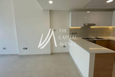Apartment in Al Reem Island, Abu Dhabi, UAE 2 bedrooms, 71 sq.m. № 605076 - photo 3