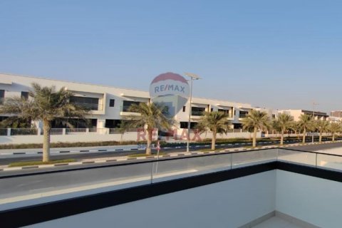 טאונהאוס להשכרה ב Al Furjan, Dubai, איחוד האמירויות  4 חדרי שינה, 358.4 מ"ר, מספר 590779 - תמונה 8