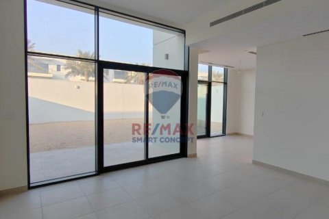 טאונהאוס להשכרה ב Al Furjan, Dubai, איחוד האמירויות  4 חדרי שינה, 358.4 מ"ר, מספר 590779 - תמונה 1