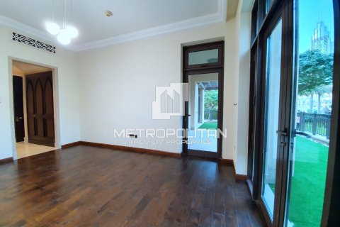 Apartament në Downtown Dubai (Downtown Burj Dubai), Emiratet e Bashkuara Arabe 2 dhoma gjumi, 178 m2. № 591942 - Foto 5